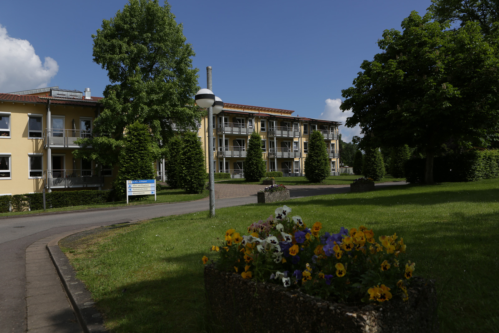 Alten- und Pflegeheim - St. Nikolaus Hospital Wallerfangen